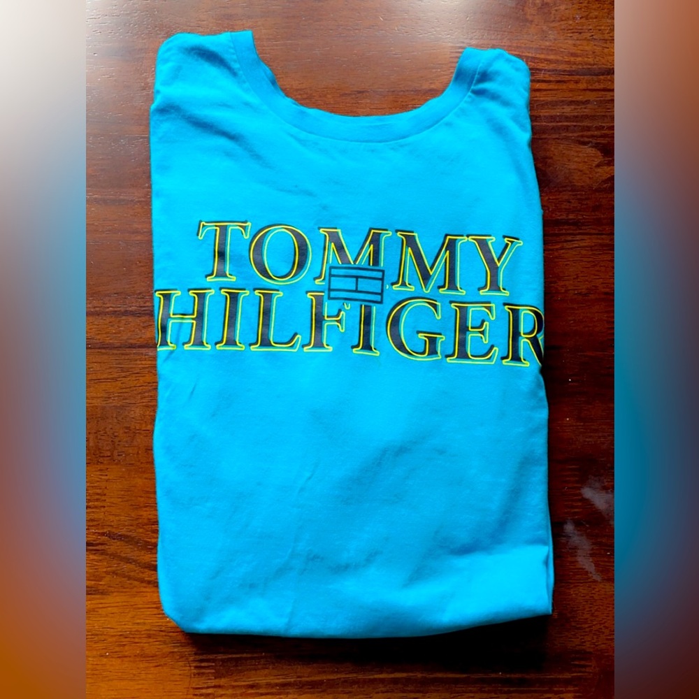 NWOT Tommy Hilfiger Tee